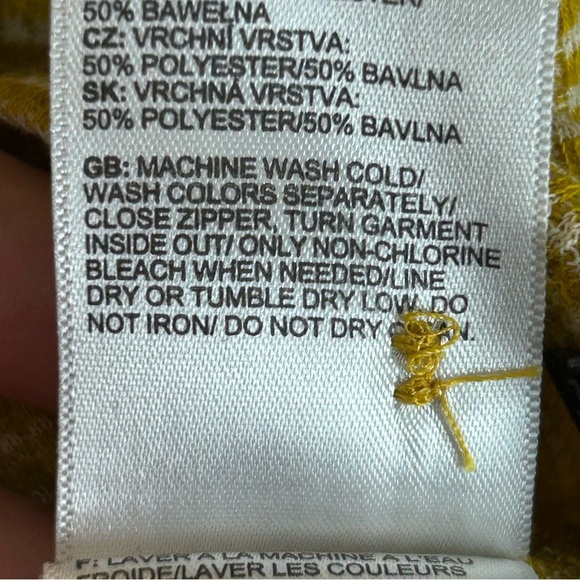 The North Face Mustard Striped Button-Accent Long Sleeve Top Size Large - Picture 11 of 13